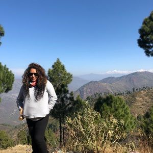 Meet your Posher, Helen